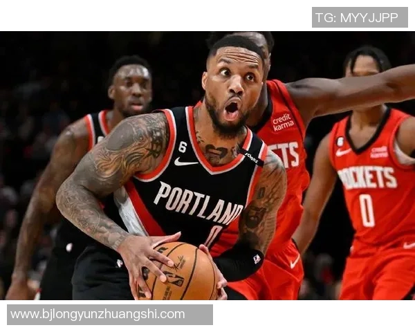 开拓者与魔术激战正酣谁能在这场对决中笑到最后